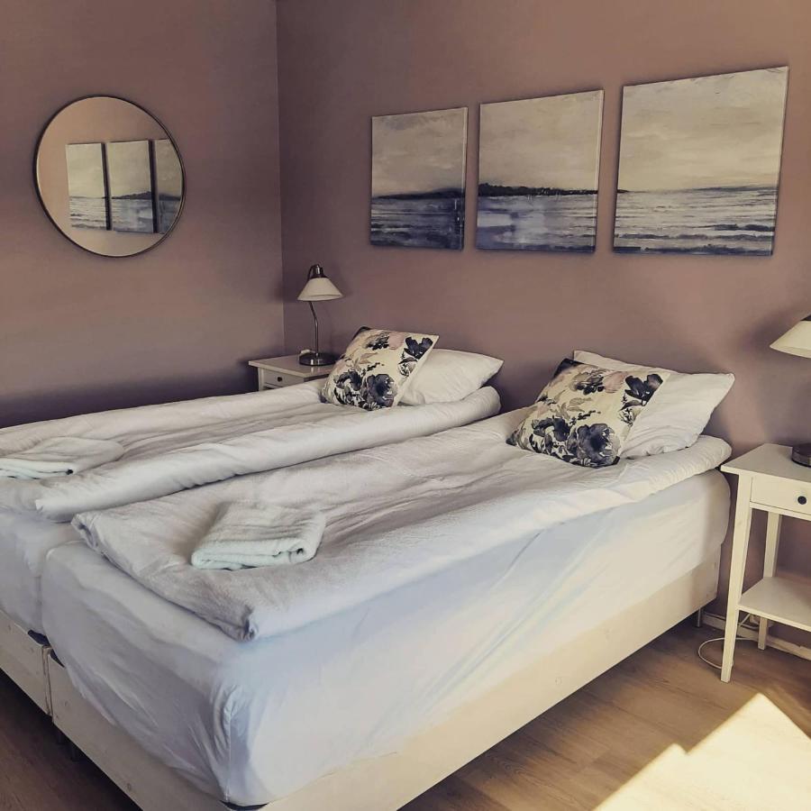 Grindavik Guesthouse Self Check In & Out Exteriör bild