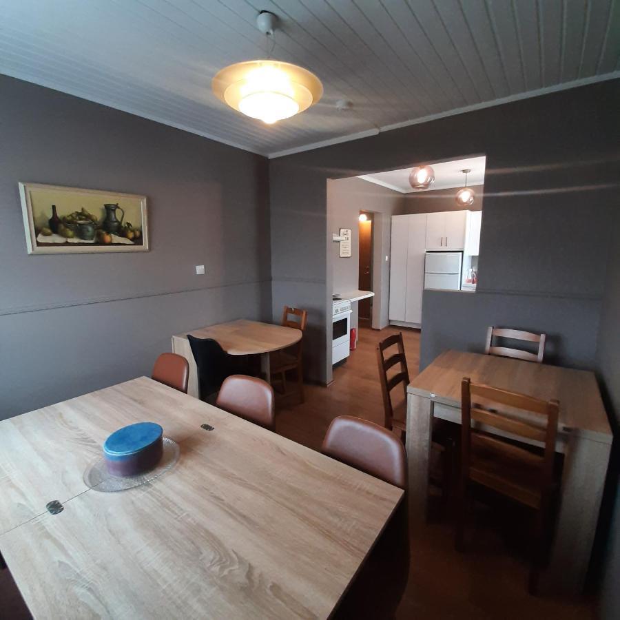 Grindavik Guesthouse Self Check In & Out Exteriör bild