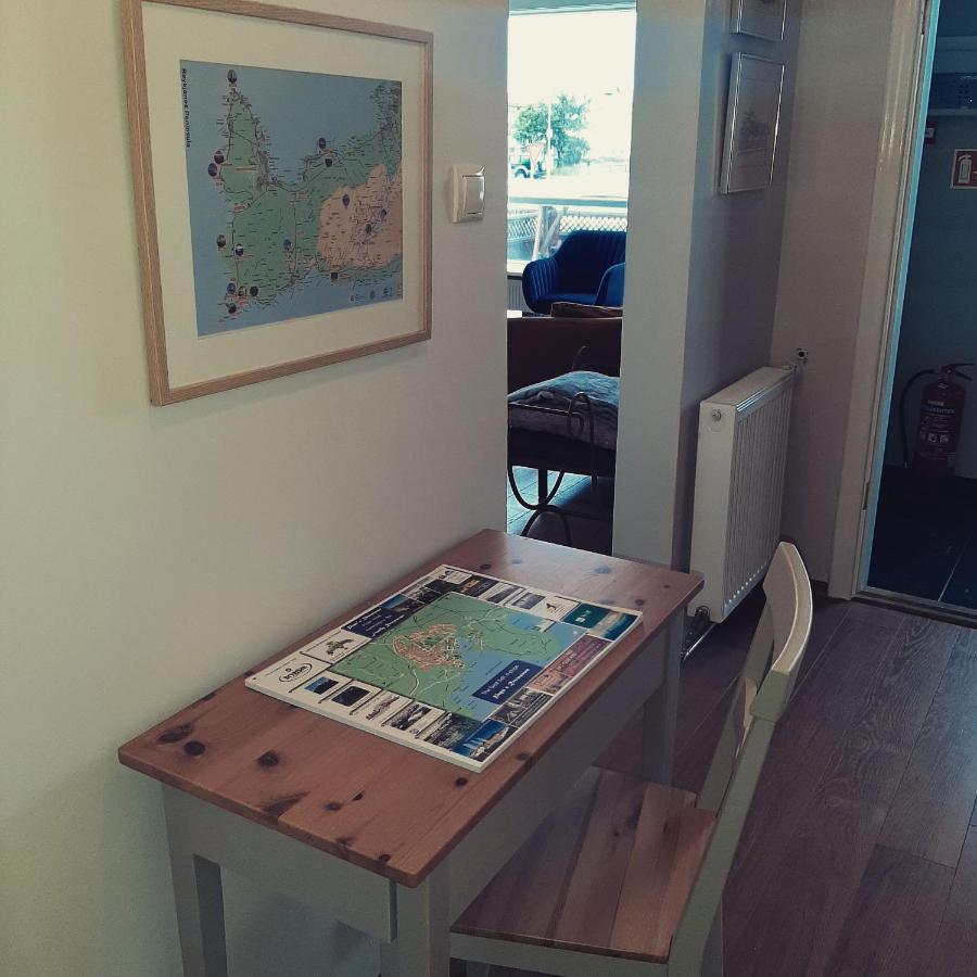 Grindavik Guesthouse Self Check In & Out Exteriör bild