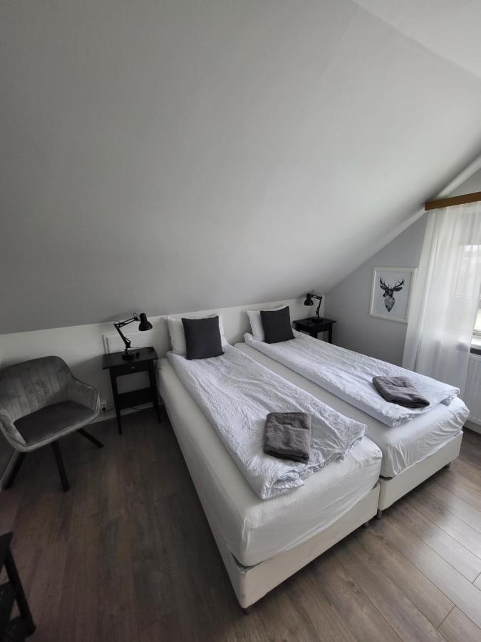 Grindavik Guesthouse Self Check In & Out Exteriör bild