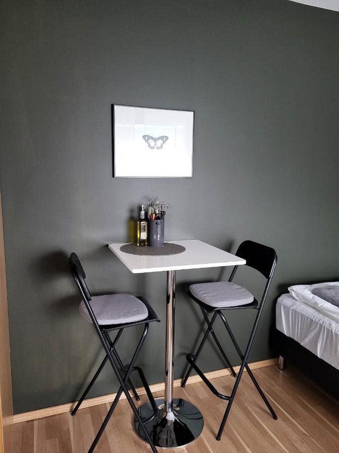 Grindavik Guesthouse Self Check In & Out Exteriör bild