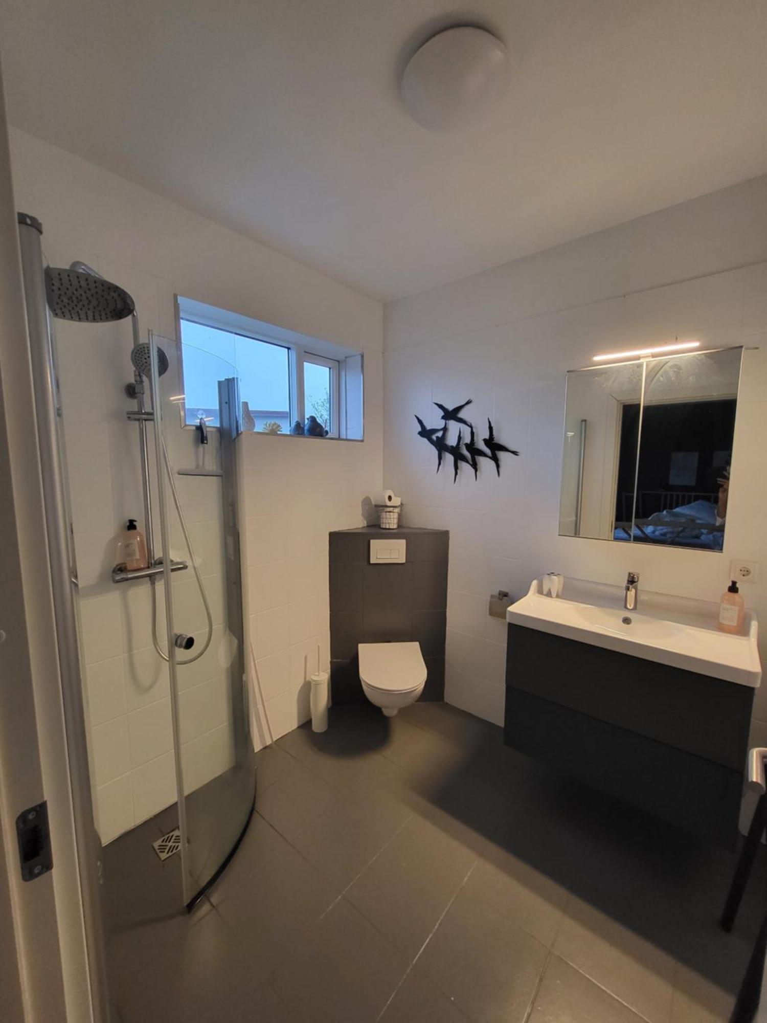 Grindavik Guesthouse Self Check In & Out Rum bild