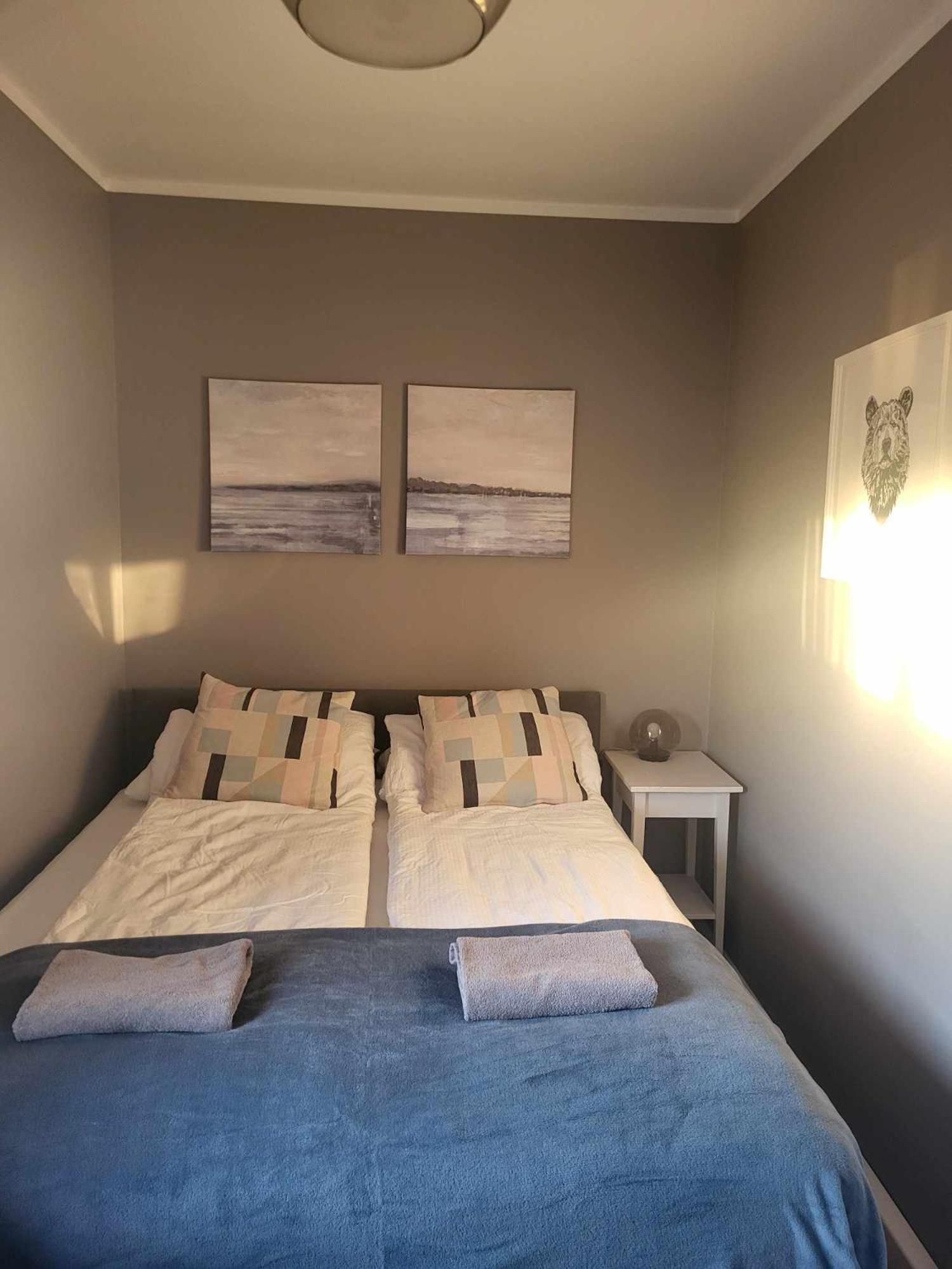 Grindavik Guesthouse Self Check In & Out Exteriör bild